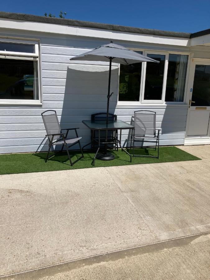 8 Sandy Bottom Sandown Bay Holiday Park, Reduced Ferry, Please Contact Us ภายนอก รูปภาพ